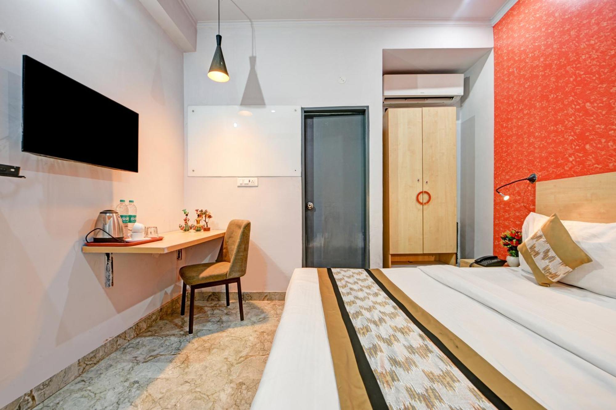 Royal Spark Inn1 - Medicity Gurugram, Near Medanta Hospital Gurgaon Dış mekan fotoğraf