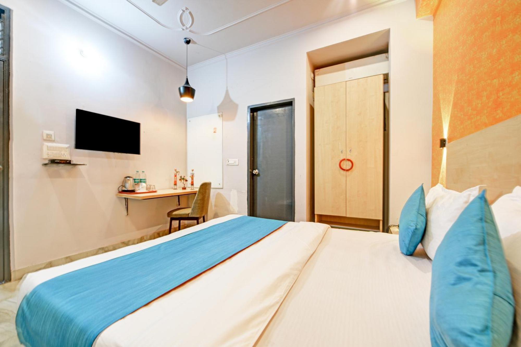 Royal Spark Inn1 - Medicity Gurugram, Near Medanta Hospital Gurgaon Dış mekan fotoğraf