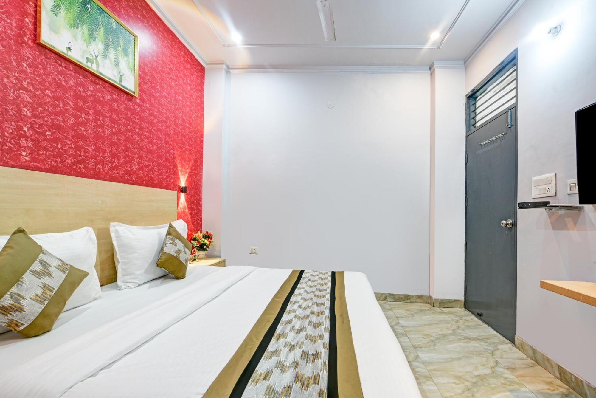 Royal Spark Inn1 - Medicity Gurugram, Near Medanta Hospital Gurgaon Dış mekan fotoğraf