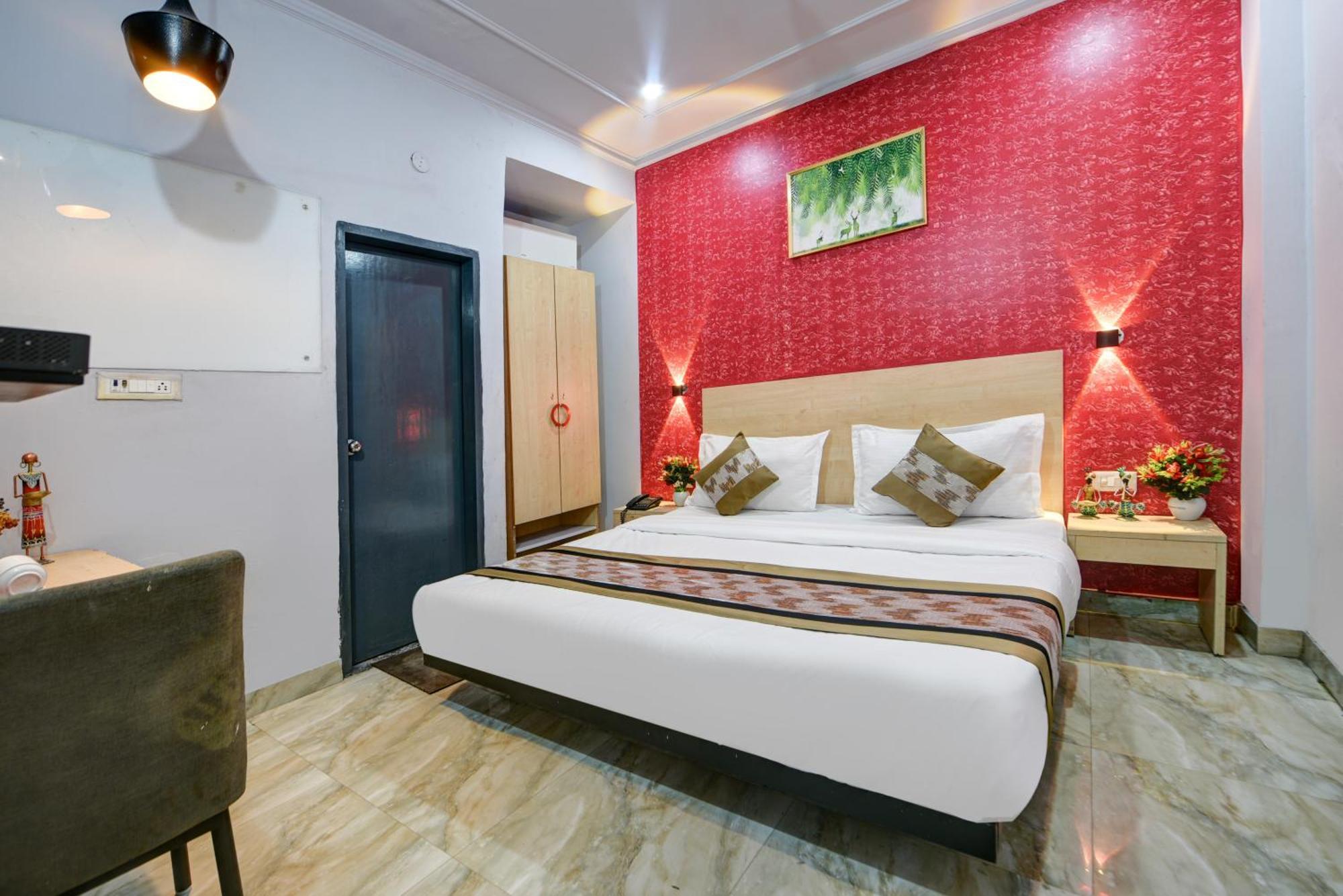 Royal Spark Inn1 - Medicity Gurugram, Near Medanta Hospital Gurgaon Dış mekan fotoğraf