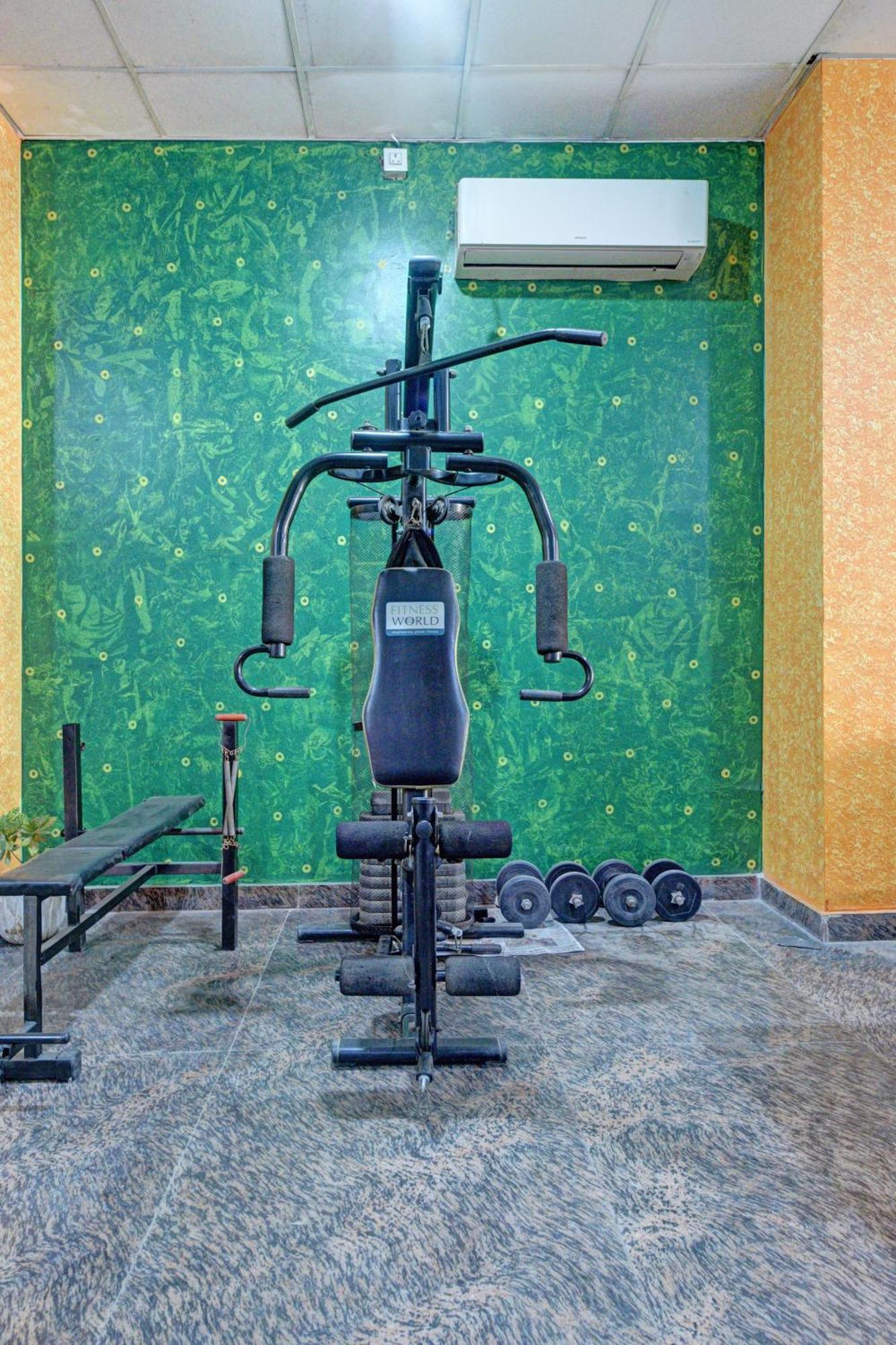 Royal Spark Inn1 - Medicity Gurugram, Near Medanta Hospital Gurgaon Dış mekan fotoğraf