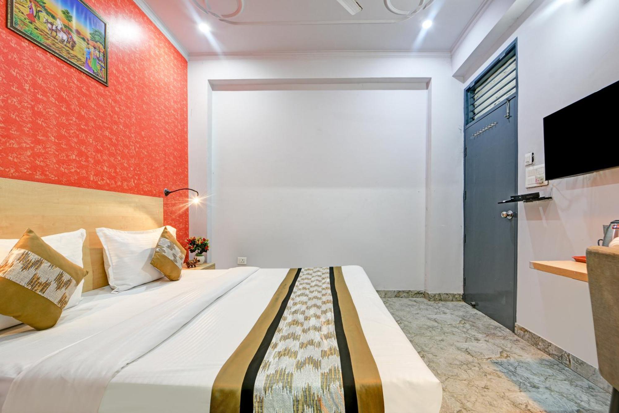 Royal Spark Inn1 - Medicity Gurugram, Near Medanta Hospital Gurgaon Dış mekan fotoğraf